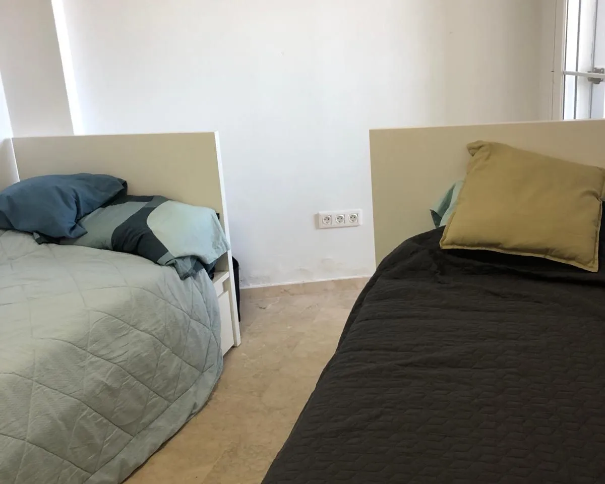 cd4ec5ff-77bd-47bb-af81-8357366986b1