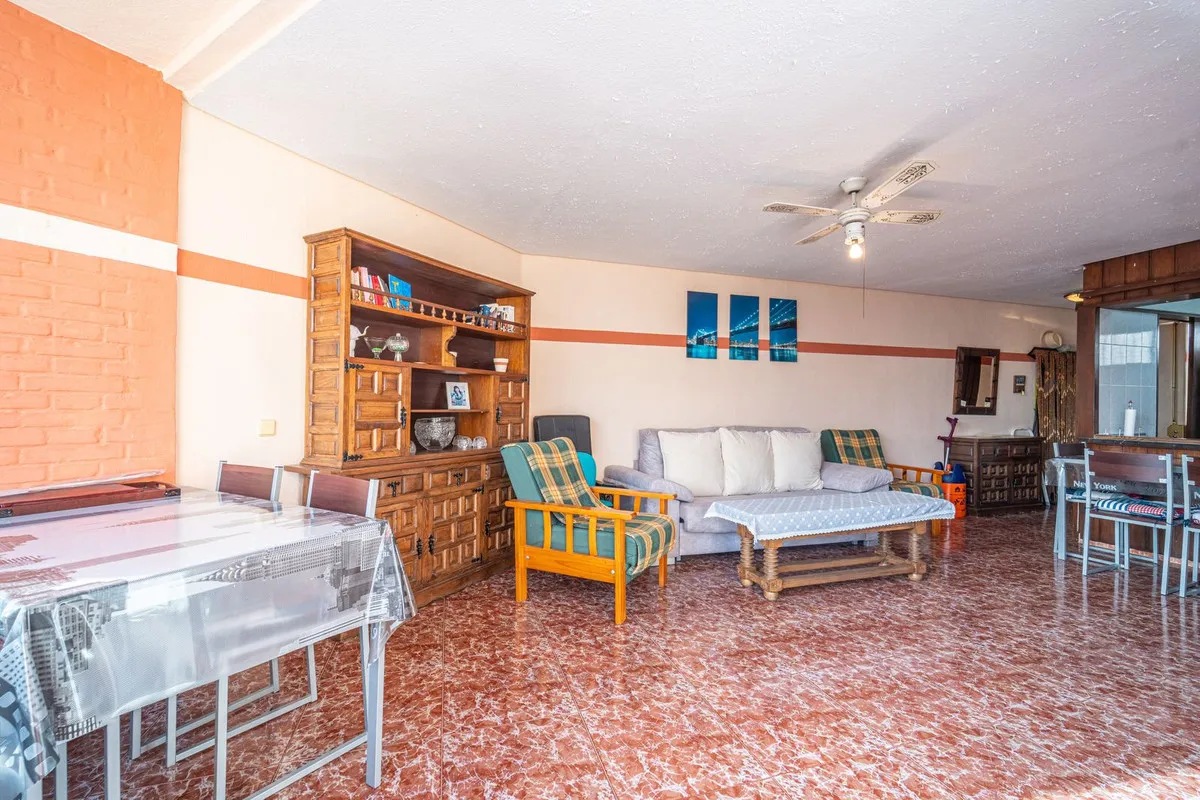 0733d5b8-10f4-46d0-9250-aea451caa7ae