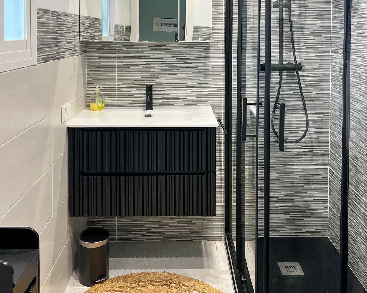 0a9027df-9593-4bd9-beba-054e9f706d2d