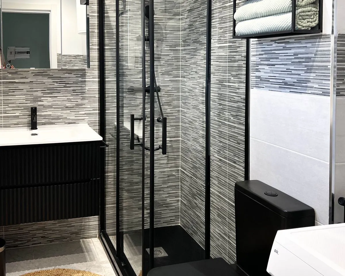 a5d2f623-54a0-493b-bb68-ddc9c46d5773