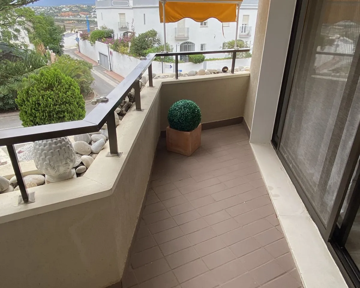 fa6b4879-af4f-4c14-9919-5448dd9612c5