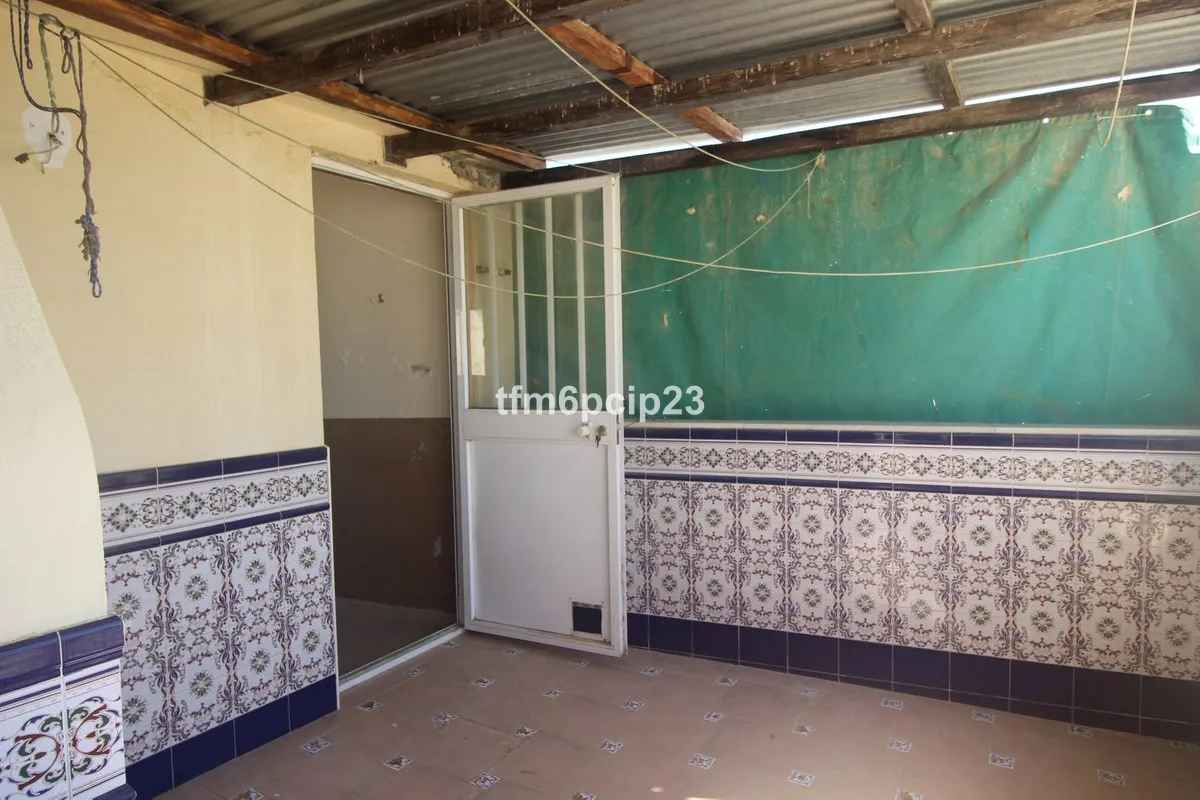 b8cecb3e-2716-4bd9-bfd2-b2f094c095d3