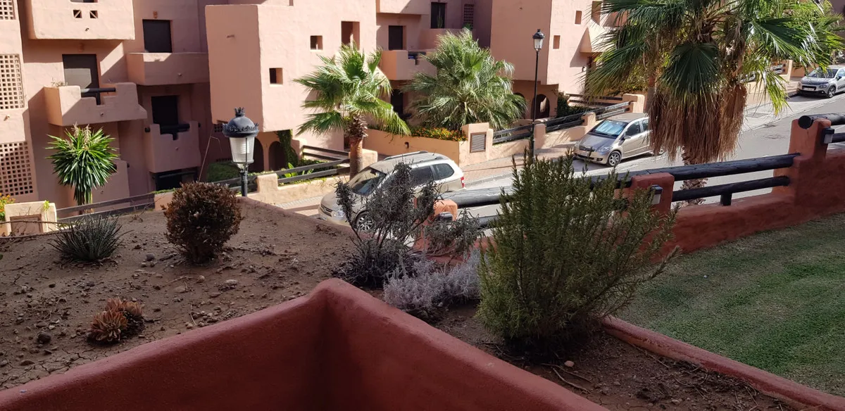 d2c6d69e-f39c-4293-b3cc-f3b98a564f58