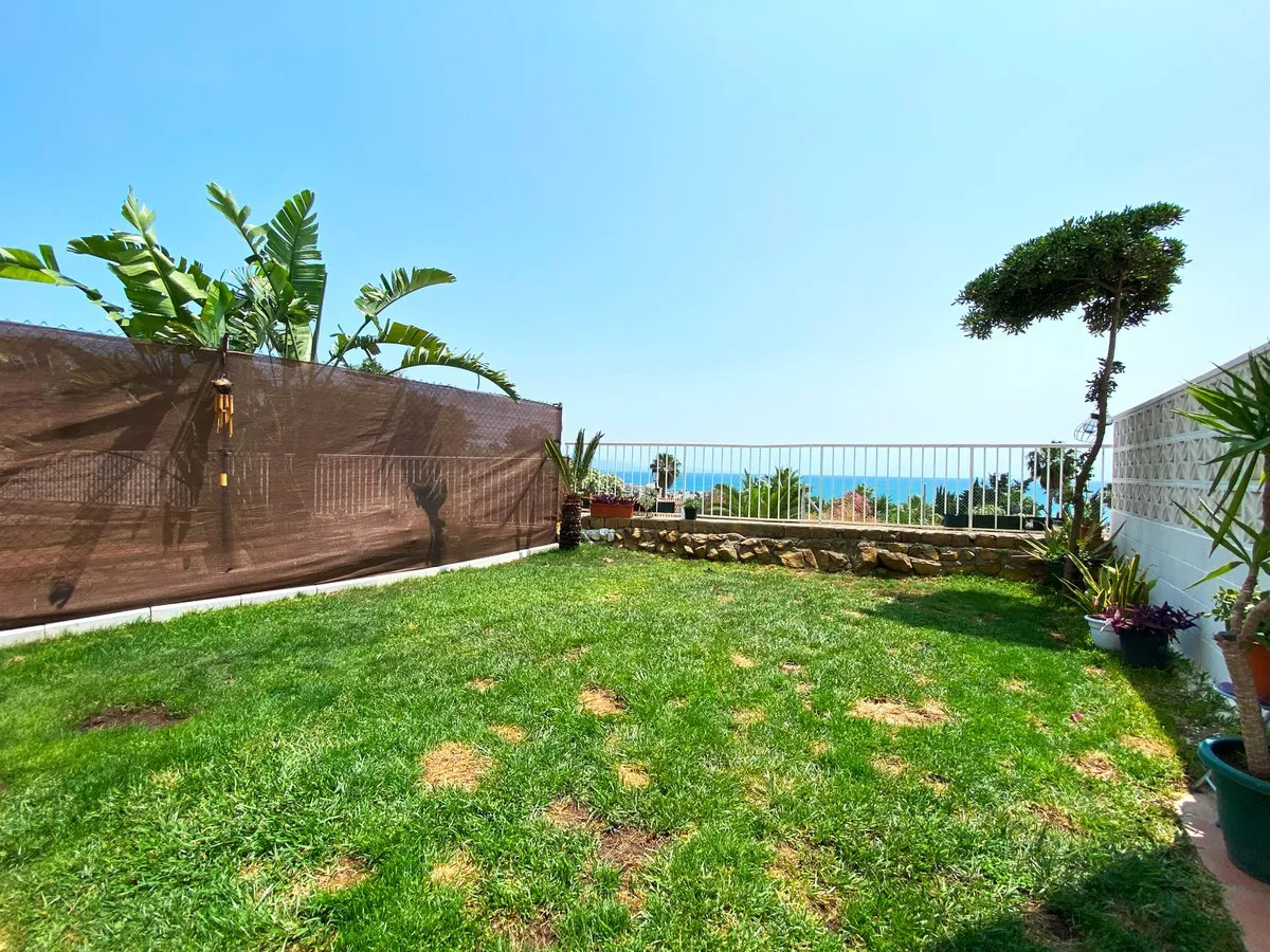 f953a5d6-64aa-40f8-9524-1ed046894285