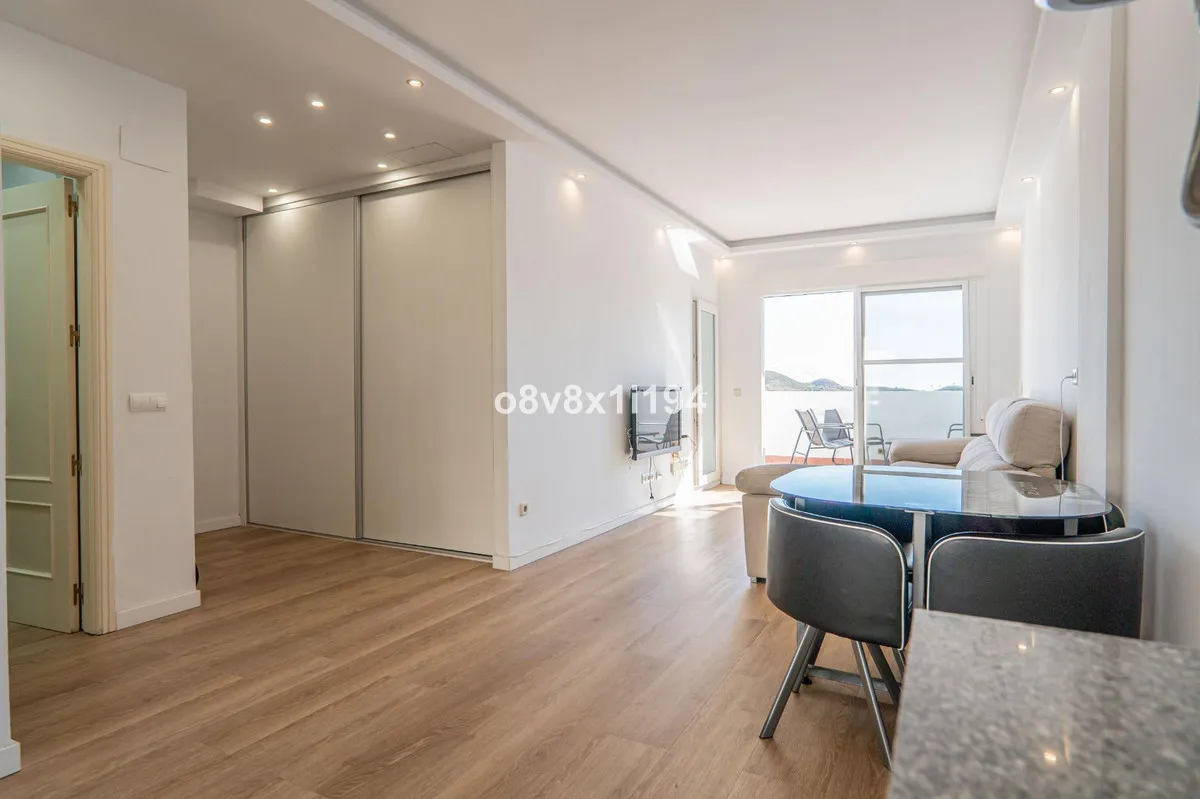 0db53e45-5797-4aae-b4c8-d79817e77d83