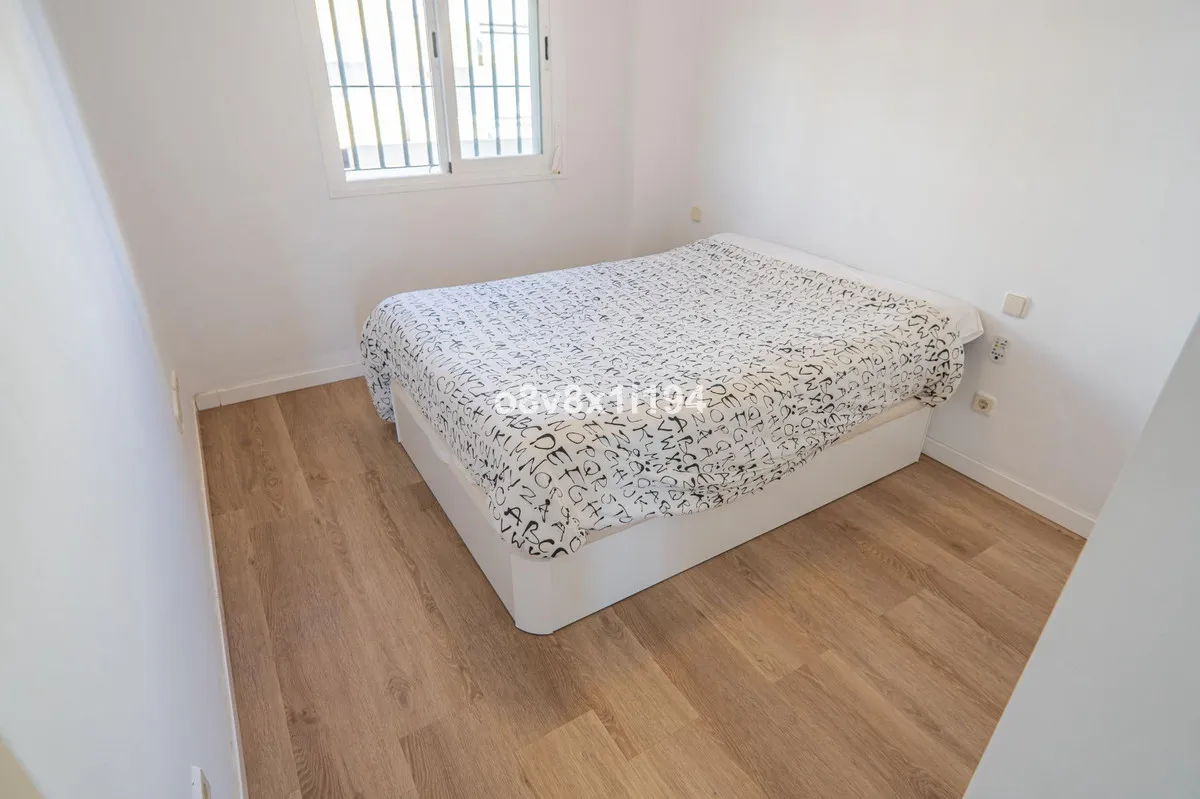 398afdc2-c24b-4f28-89ac-6891f1b8b4e4