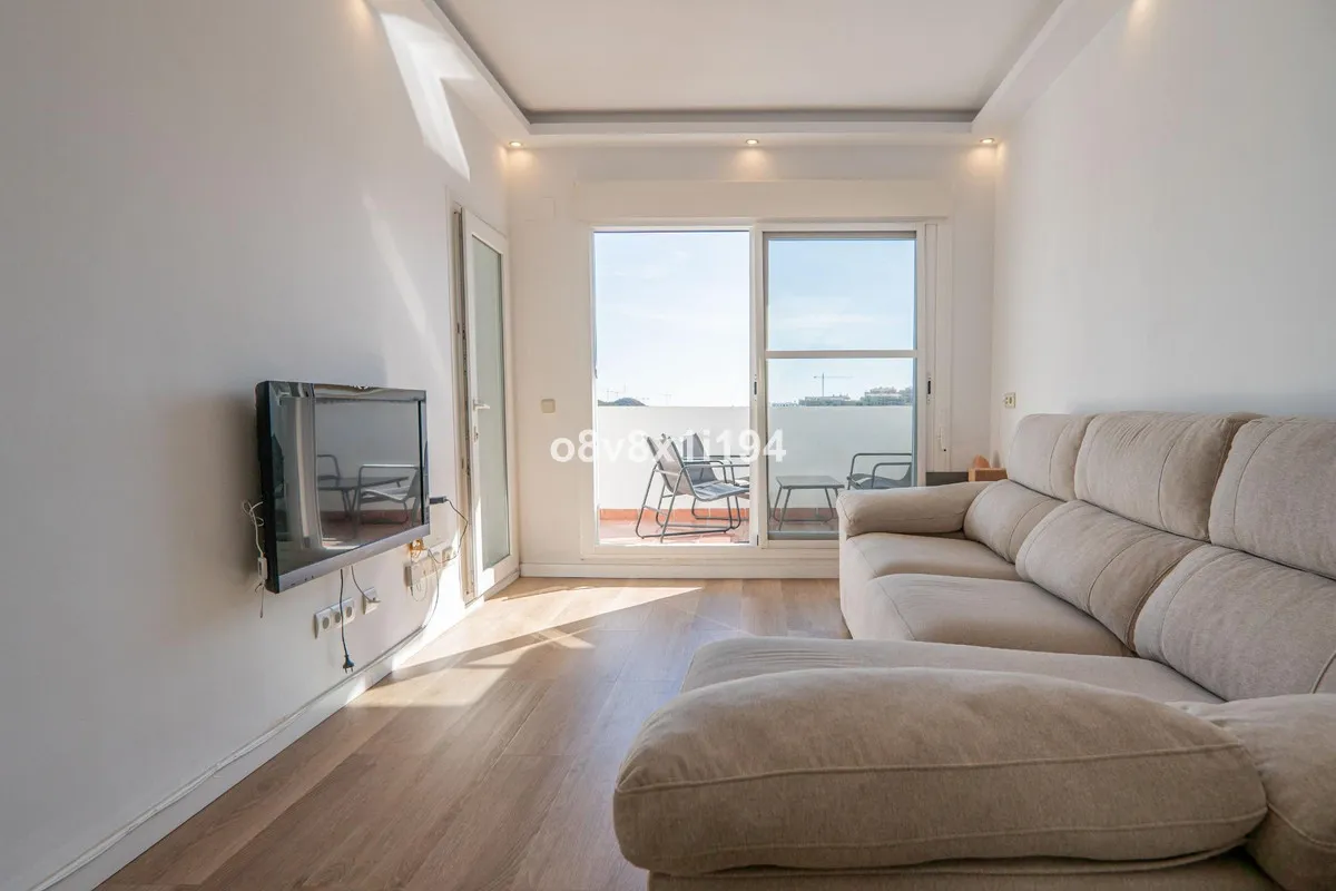 af0b096f-9bb8-4401-8b32-af866f0a7fd8