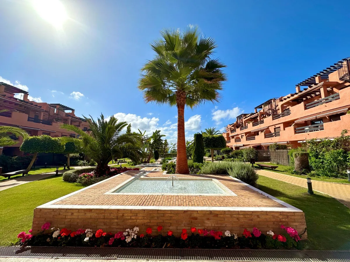 2c928887-54f3-4b47-8993-8f8e24043945