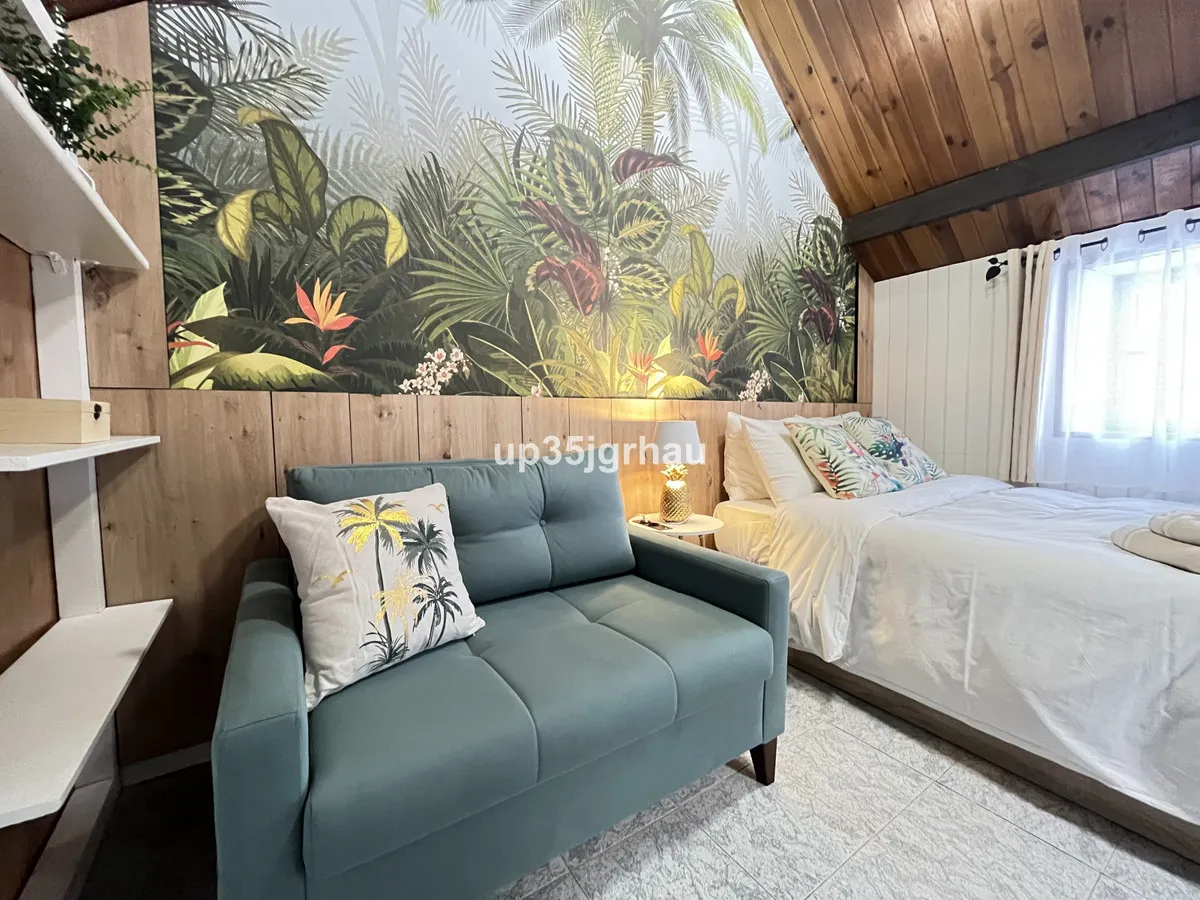 0a28889b-d52f-46bb-a095-8b7fdf7f89e8