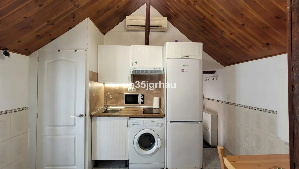 31e83c3a-0550-4f5b-9882-58360f936324