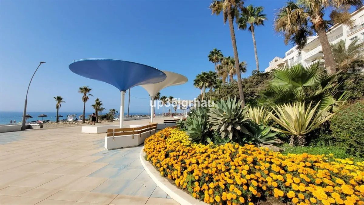 5bcde4ea-4478-498e-a6c9-63d2839da170