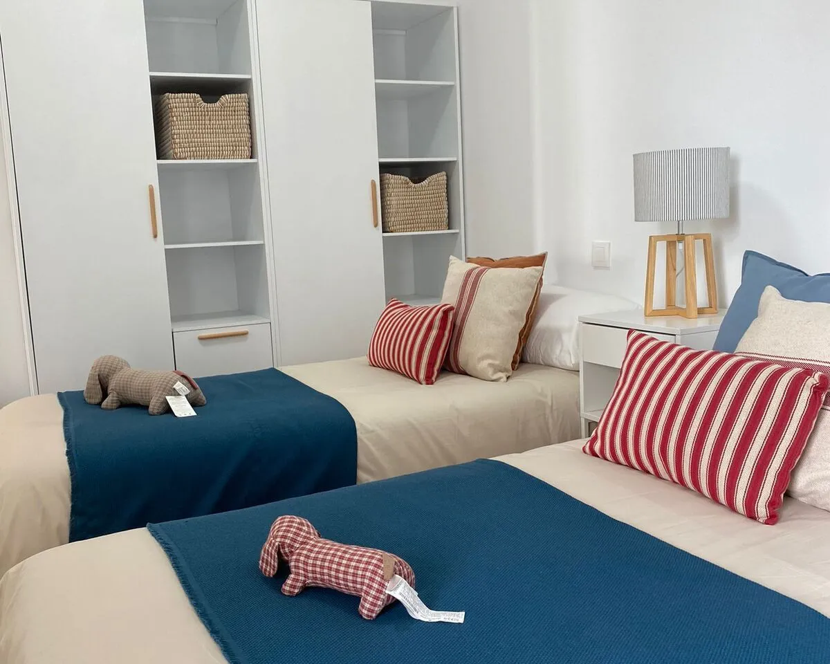 05cc0eeb-9df8-485f-b3de-f47e9b32274d