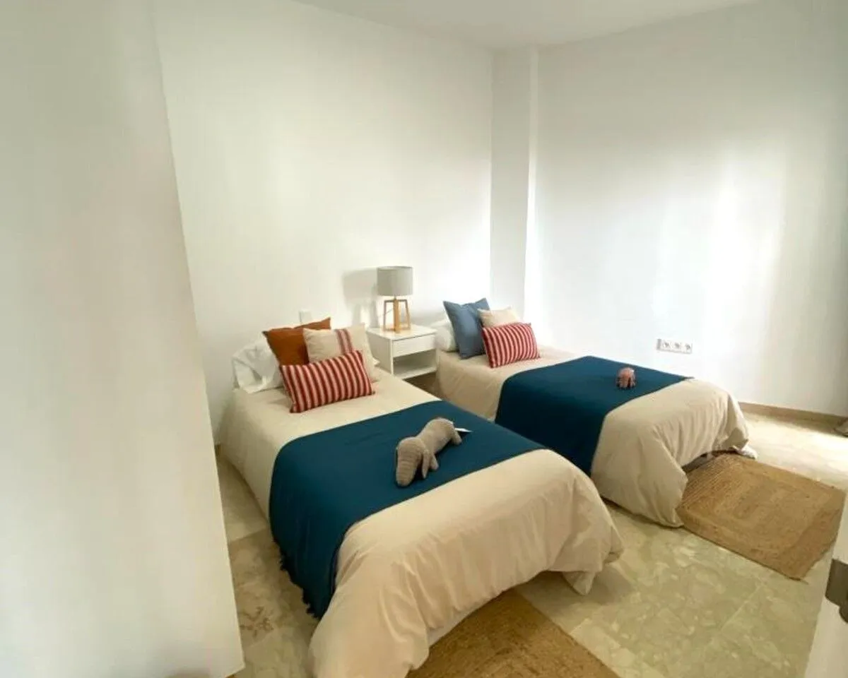 3e5d854b-530f-40f7-84aa-ada0c6b0441a