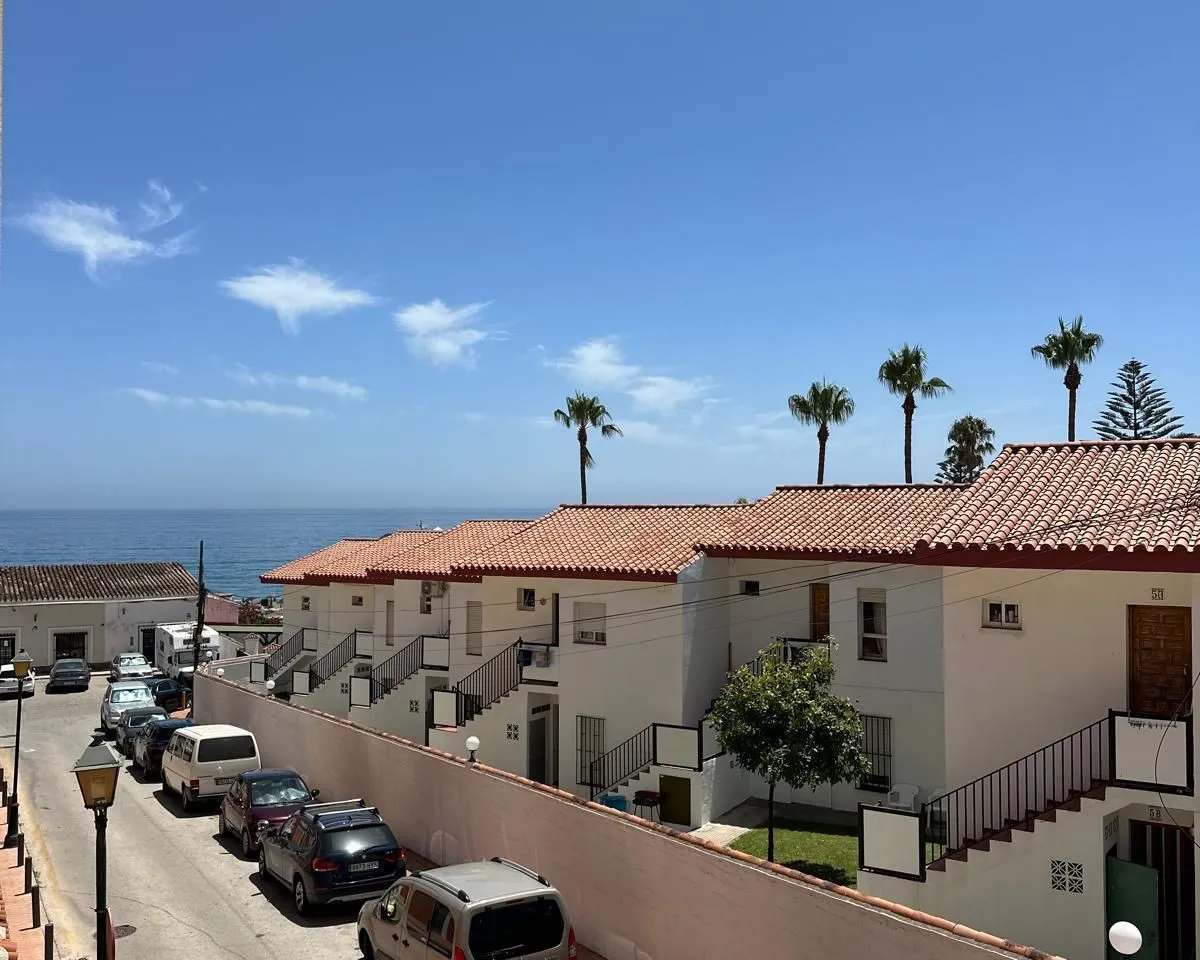 e02439c9-cfb6-43c0-940b-9b8ea9813fdd