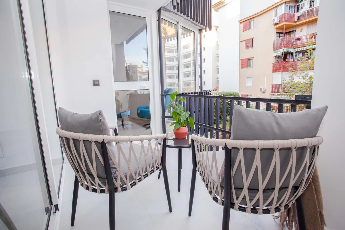 6fa3c202-8ace-45bf-8d92-f8ffdf3e7d0e