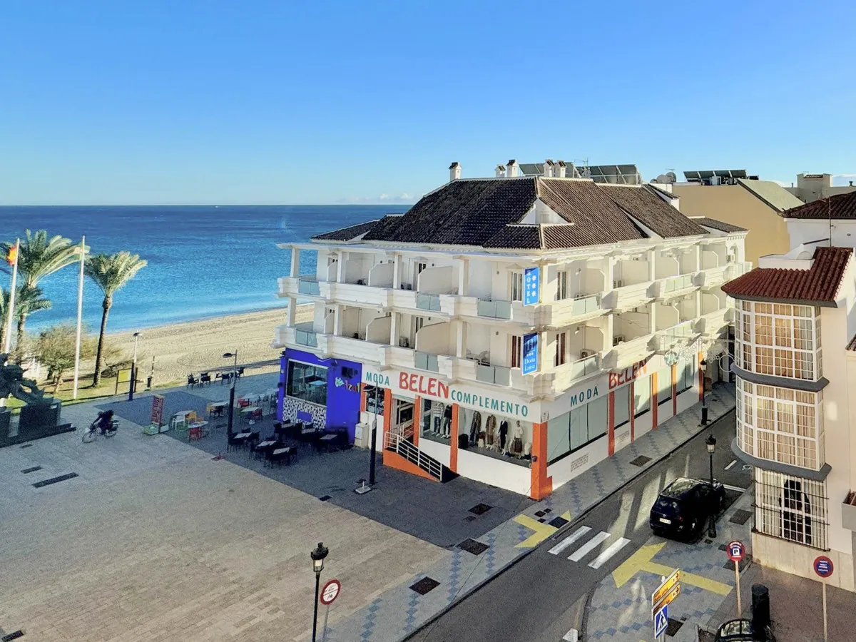 b87dd445-5e2d-4511-a8a8-7241a1bc9227