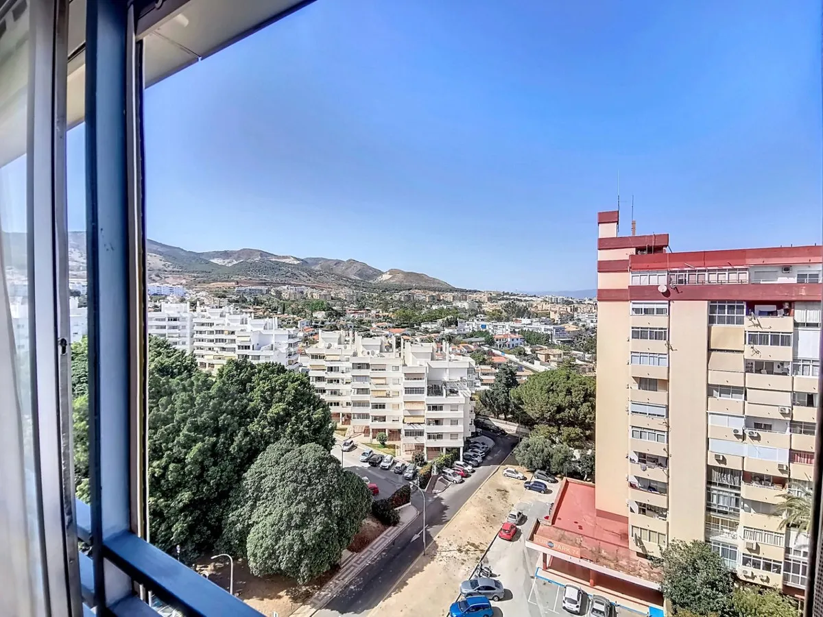 f8e65aaa-126a-498b-85c9-5a66fa42f900