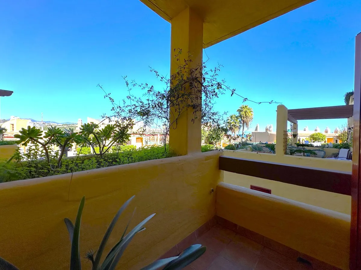 e274d838-a25b-4bdb-aafd-729888f6a295