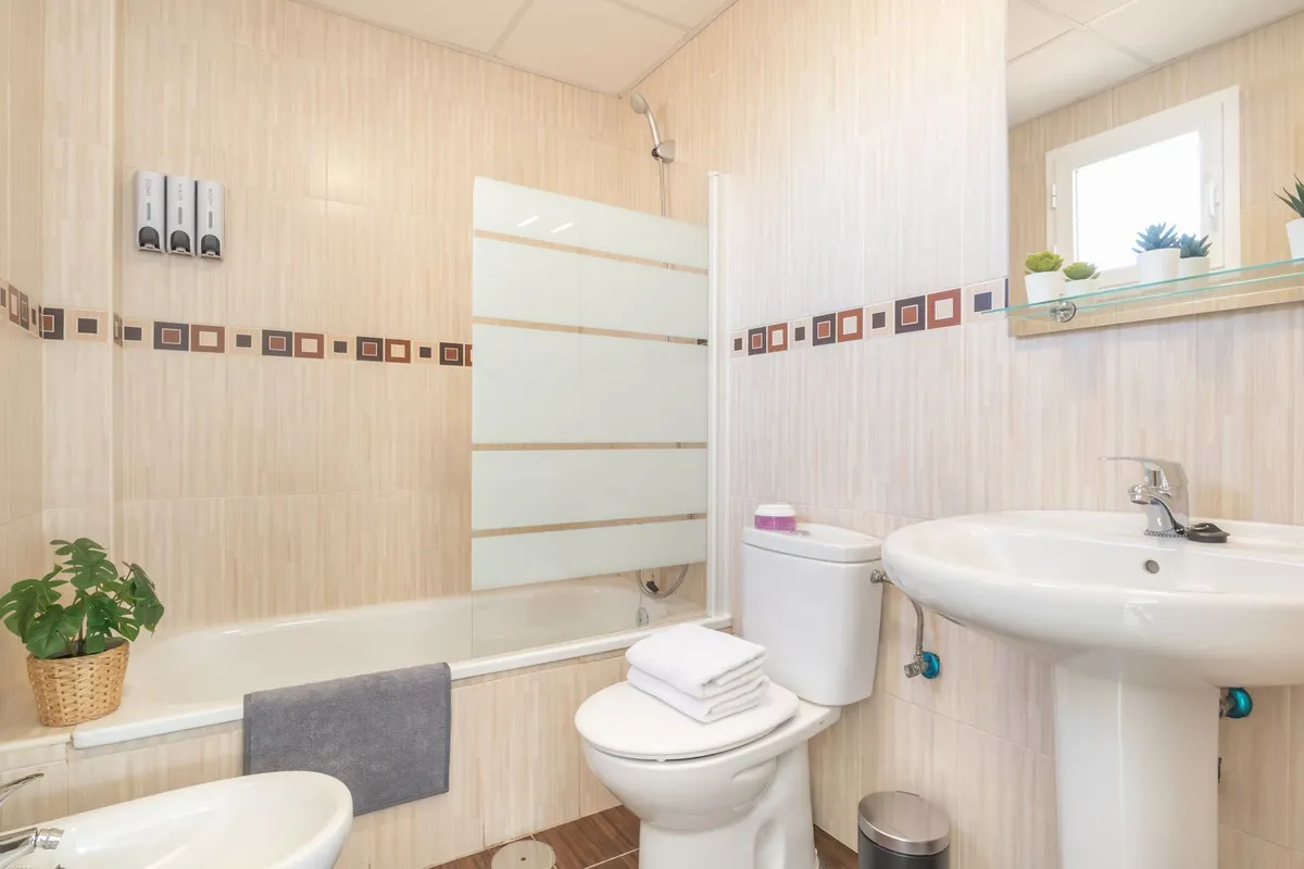 8f7ab151-71c1-443f-a765-8d069a497e19