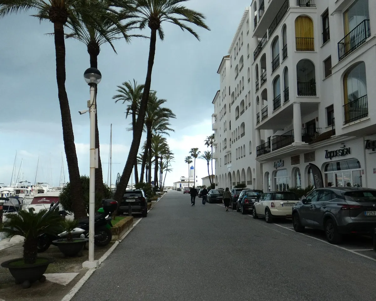 442a6698-ba4e-490f-9462-4c6b995abbf6