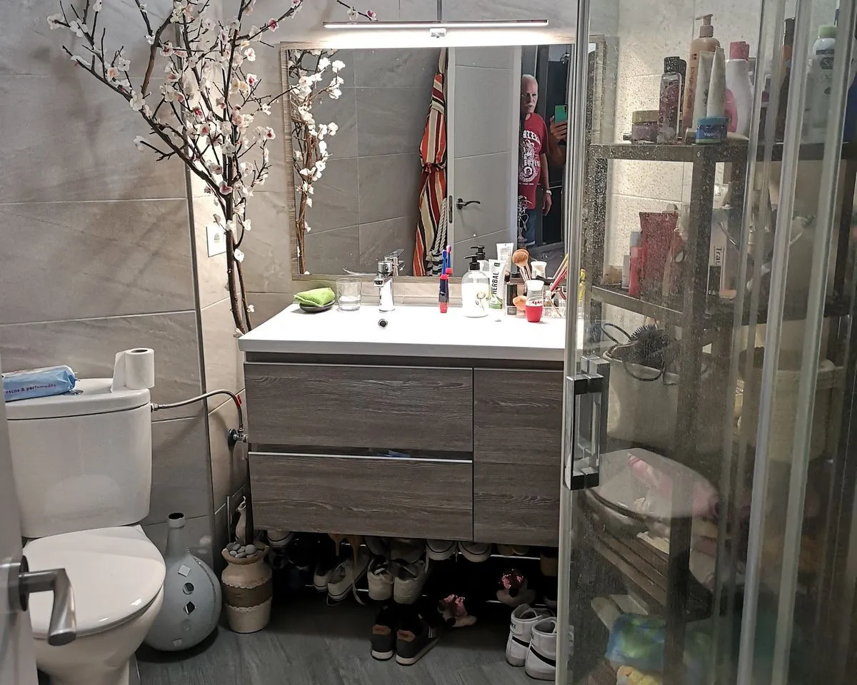 7a002406-f5bb-4281-bc95-2176ff3d8ea5