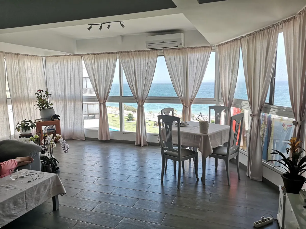 8fae3a13-d2b9-4208-aa1e-2c347fe3ef1d