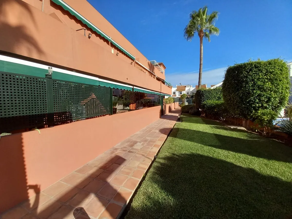 ab4e9f80-2e11-4382-982e-a8d9958c17c1