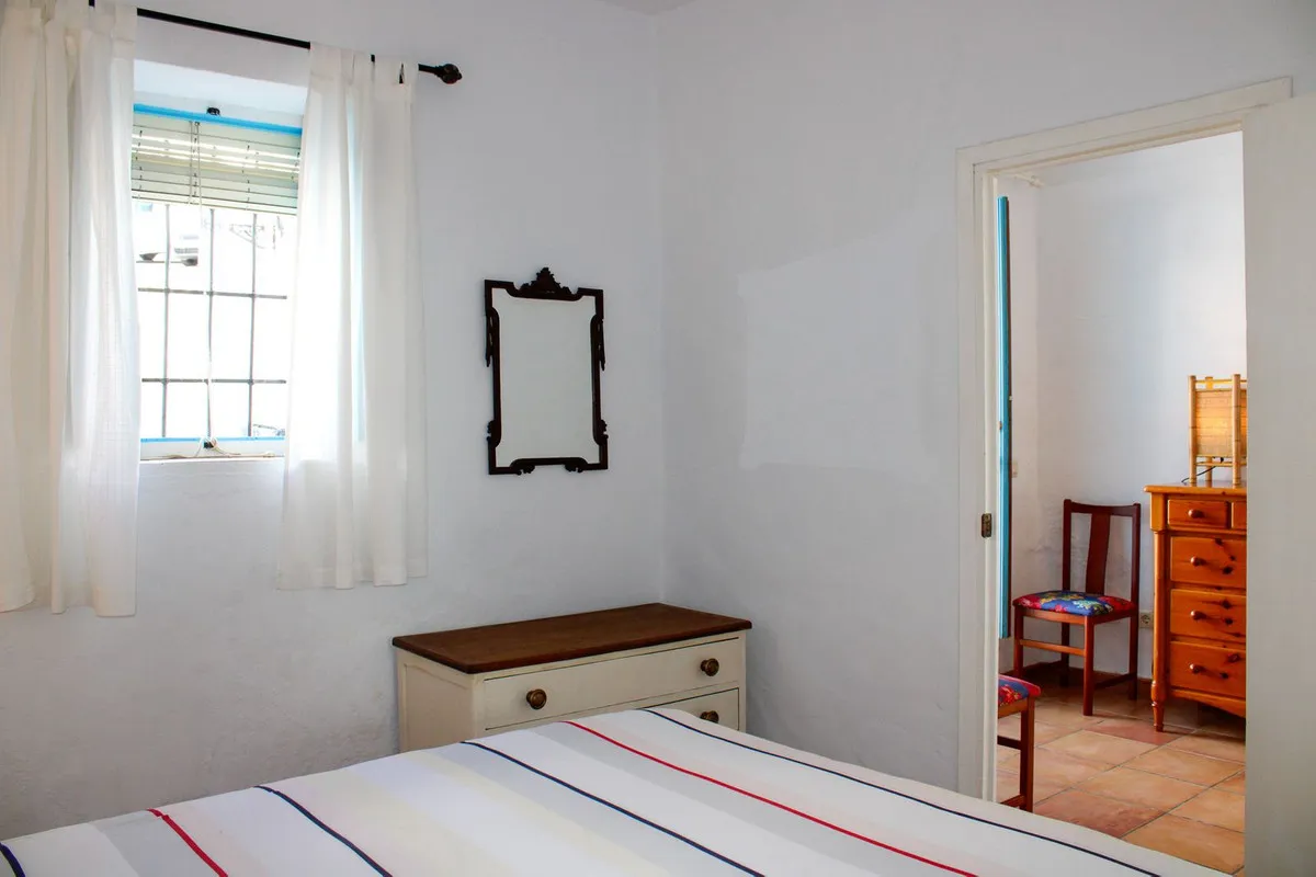 6fd990f2-ac13-45a3-b3b0-eecf68a4135b