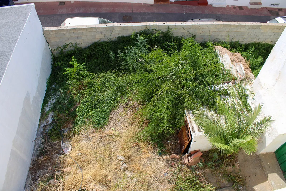 9aa15976-1f6b-4853-b7e8-2723153b490e