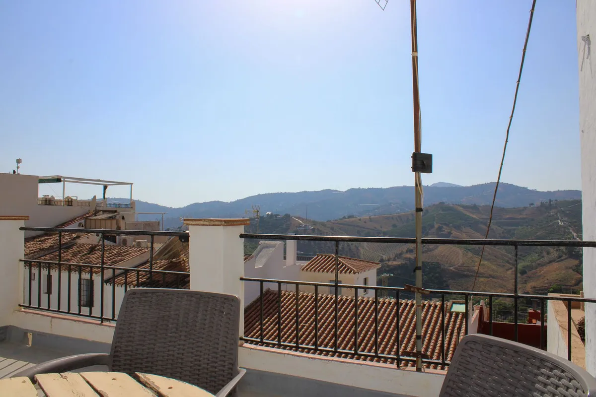 ce9a5c81-1dbf-4ebd-a02c-bbf4e871558a