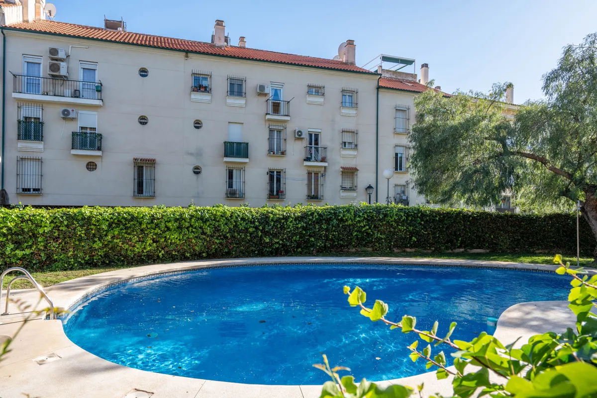 37f5762f-d99b-47fa-bbd9-e3df9d70e556