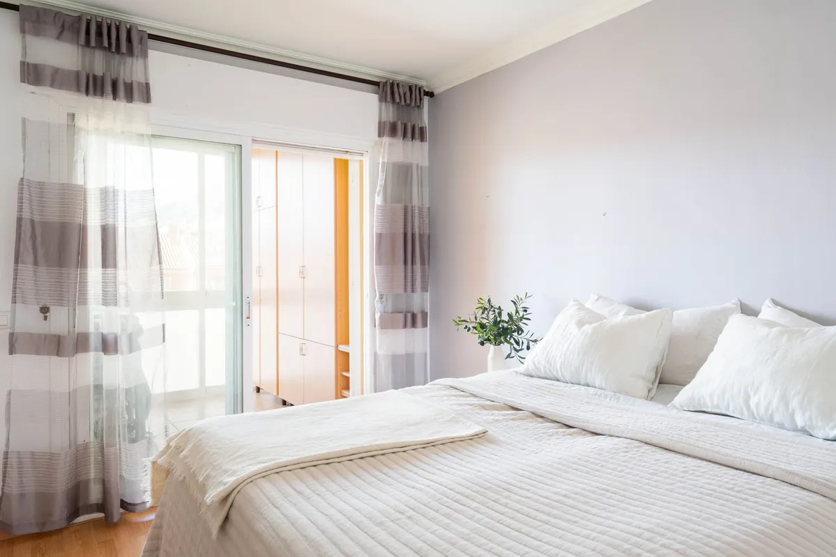 f82c5edb-17c5-4c15-a8db-c71d3d0d7074