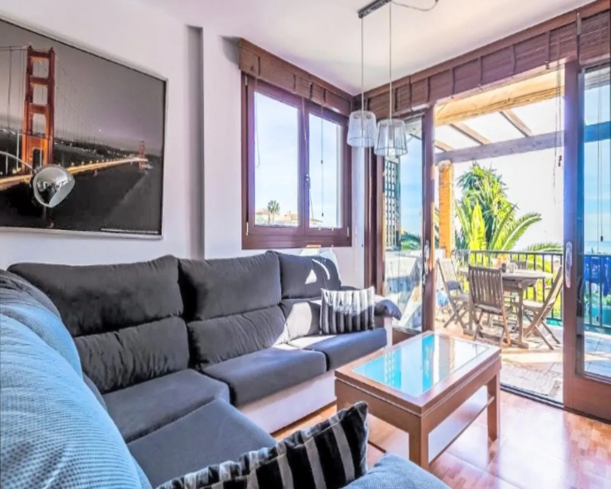 4d4a06ea-6053-4e6e-8c72-952993786e6b