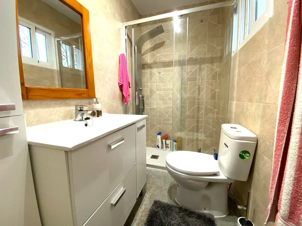 131e9543-5b4c-44a6-b74d-06fc13bd3c28