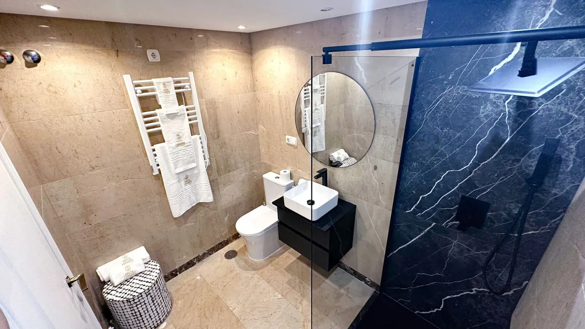 36a8d518-bd8c-40a5-b1cf-bf202ac946c6