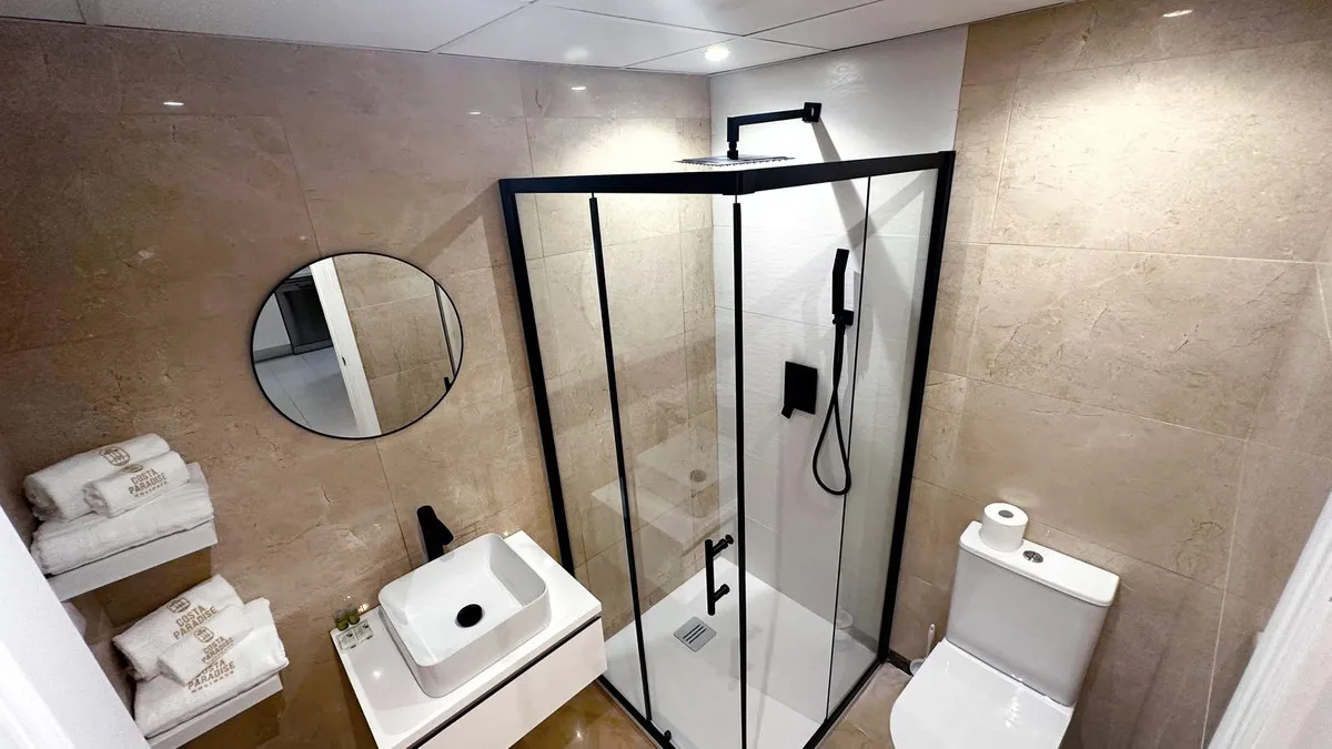 4f0036a6-1983-4573-84a3-c32413ab6ed6