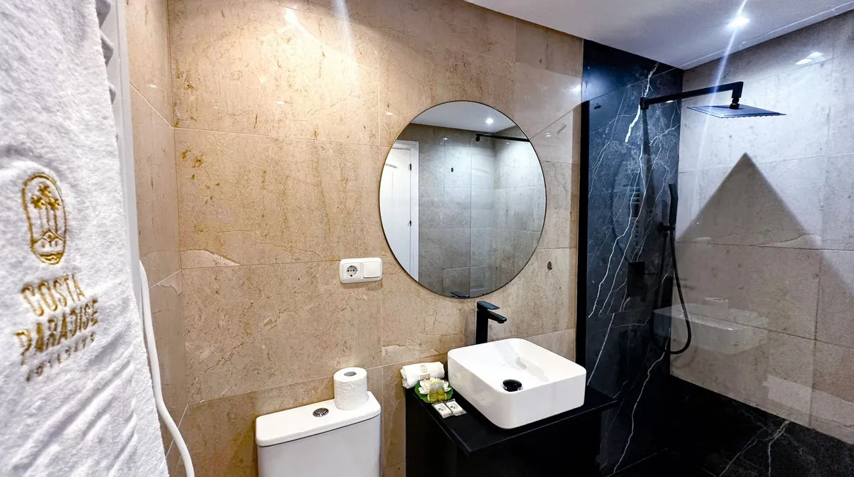 6b8b78dc-527f-43eb-af13-5f324203e3d9