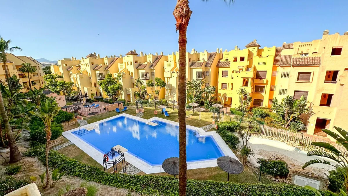 d99cf8e0-93ca-45a8-9478-1cbcc6eb96eb