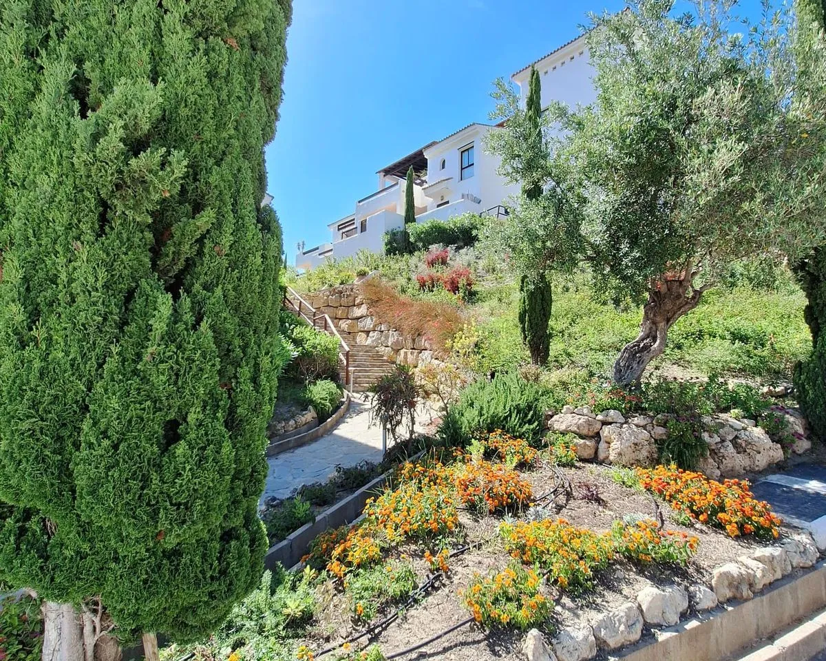 2efd9397-7d00-4913-a9e3-49c89f09eb31