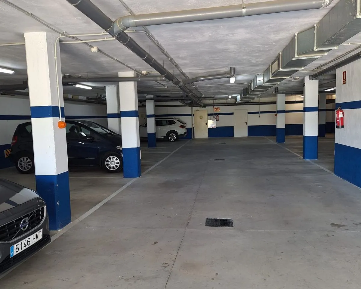 a14d7cef-a6a5-4975-92d6-d2ea4ebfa168