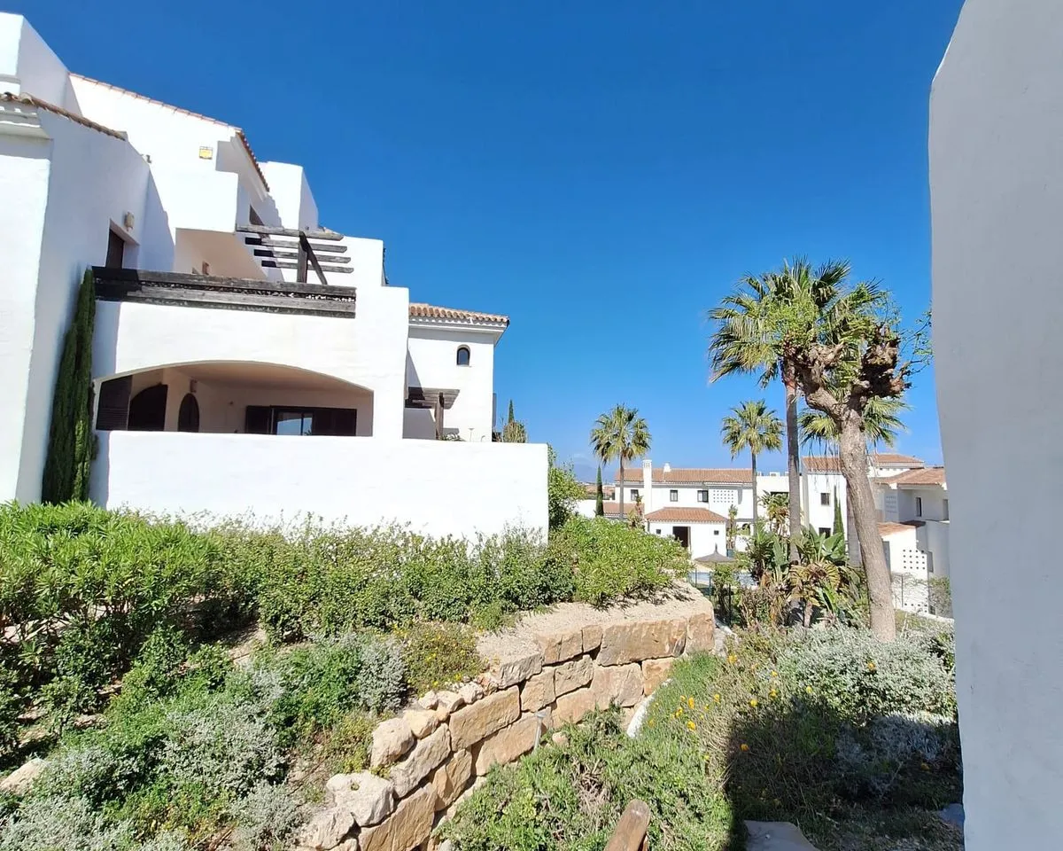 ad240f5e-2953-401e-932a-625184225166