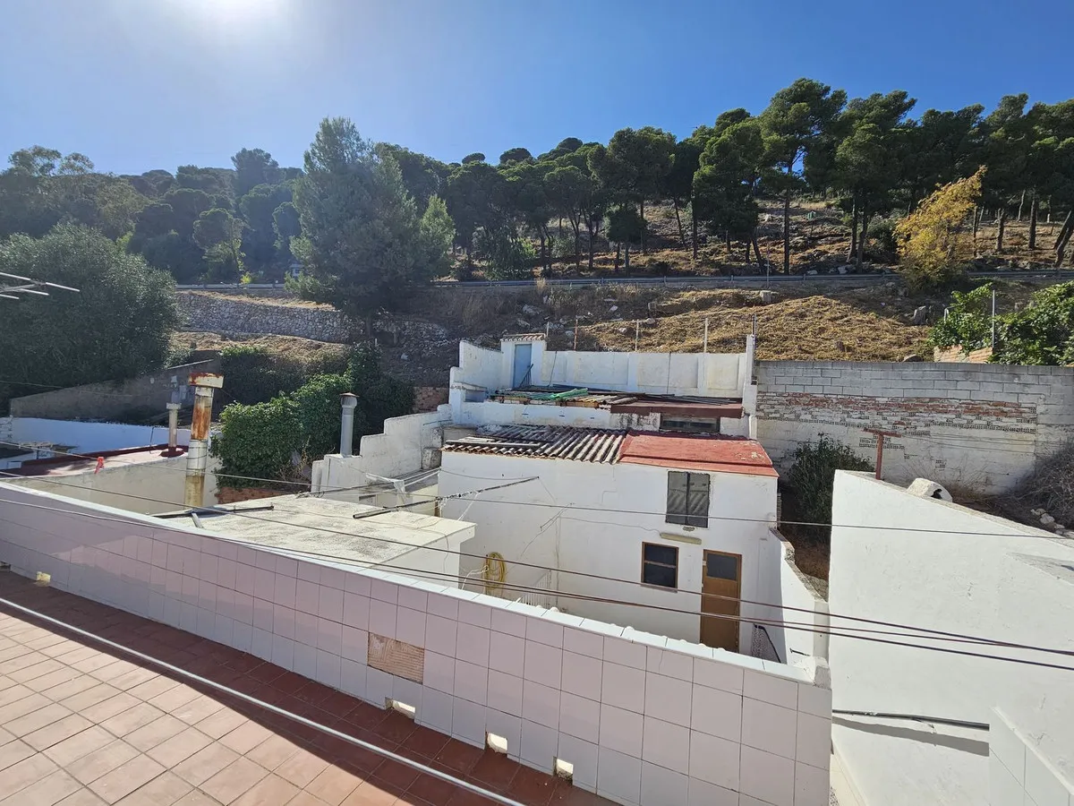 2567d6a8-2483-491c-8c84-fa1dab112f4b