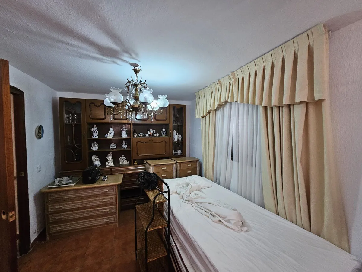 2940f7b8-1980-4ca1-a366-a1305589c17d