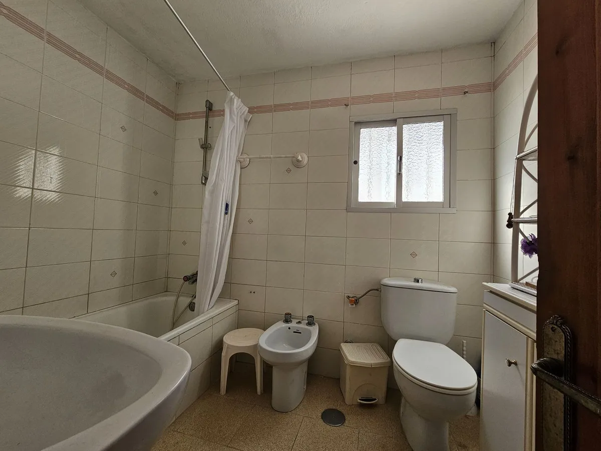 73d70ab3-e6b1-4055-9ddc-cdd90306fa08