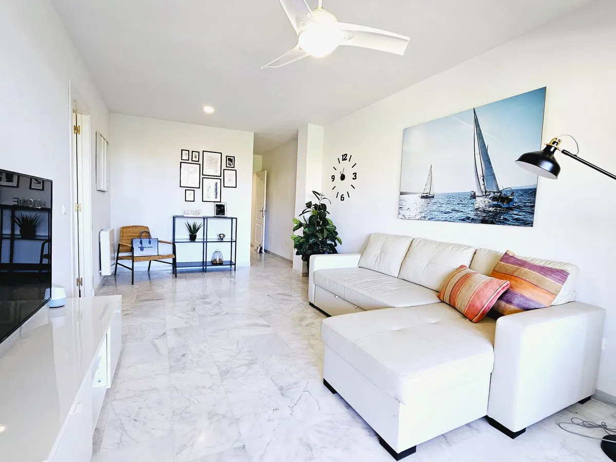 20b7949f-9f70-4d70-97f9-2a6e6033850f