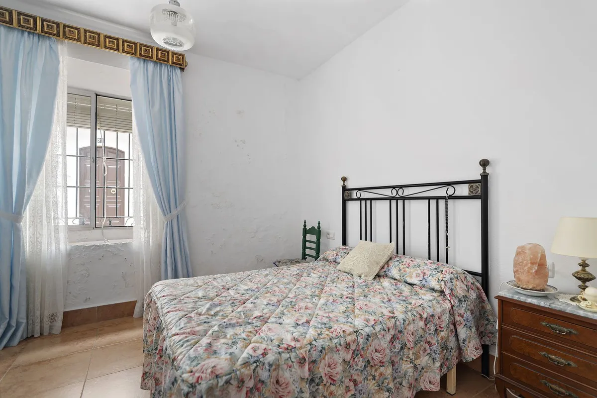 43437493-f9ef-4e38-8da1-d78094cf9d1a