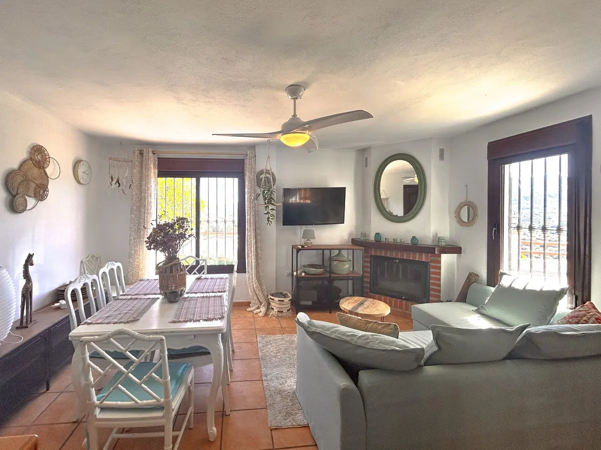 38c1628e-3dfd-4d27-8615-bd3f796a2249