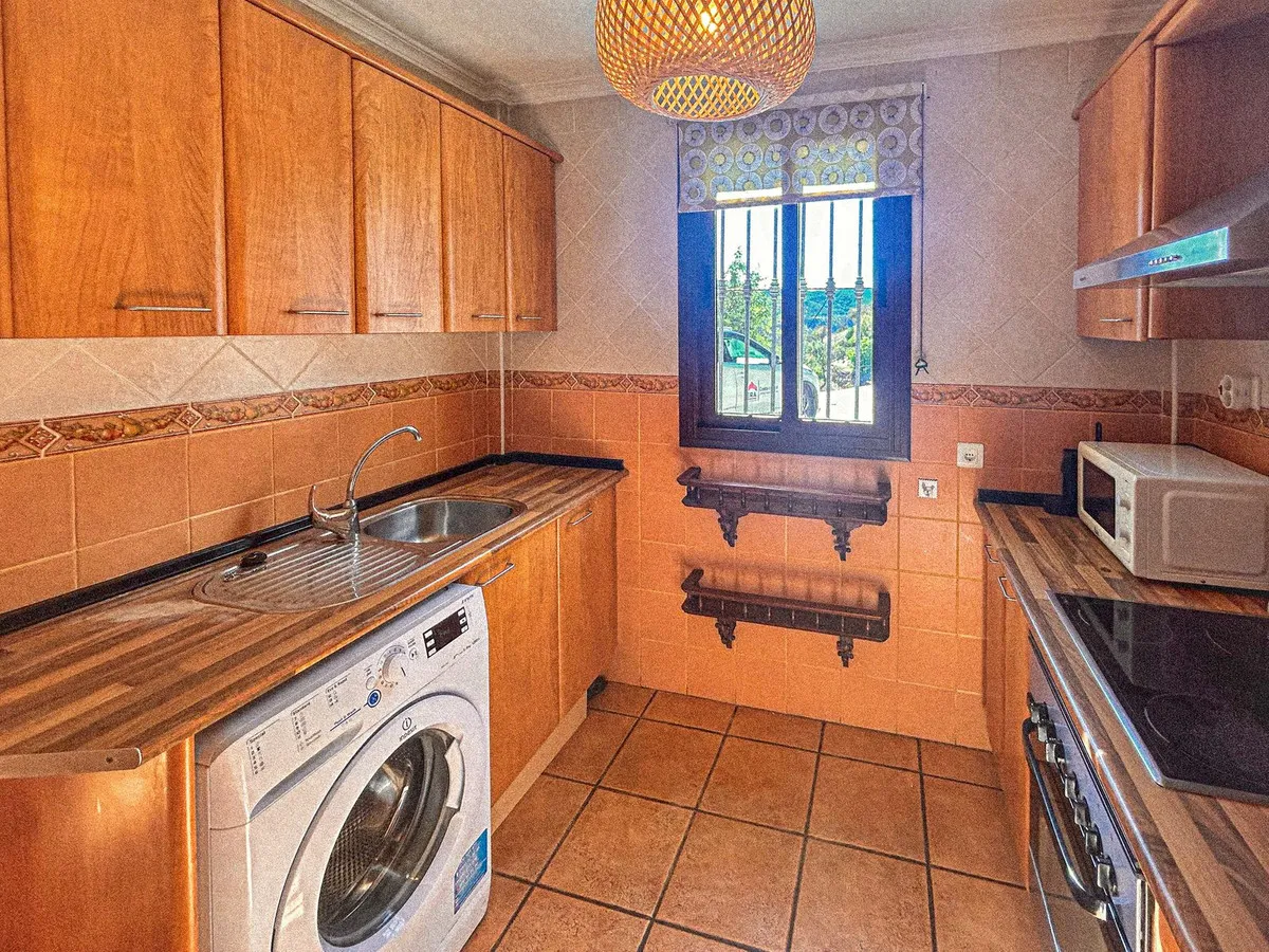 452bc6ef-19ed-47eb-b80c-f786c101c1ed