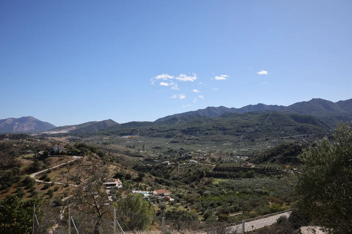 974377e7-8cd4-4ccd-a1f4-c6aa77e596a8