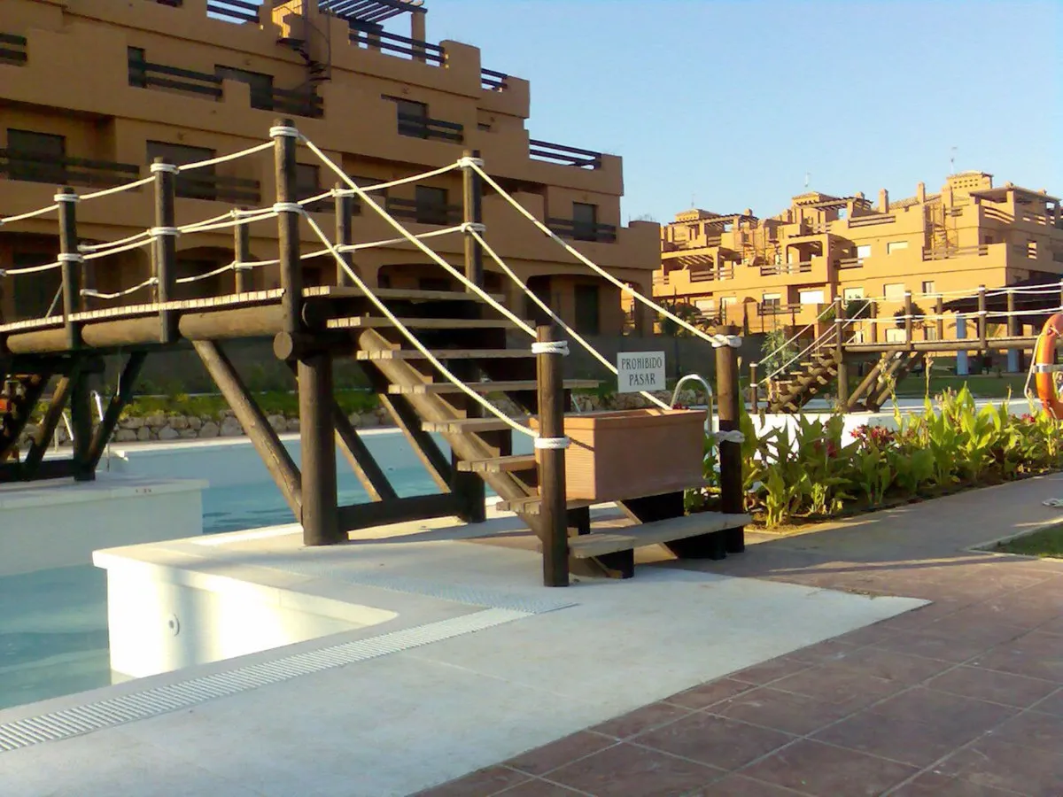 90dd2d50-11e7-4395-9c40-868bae2a9e87